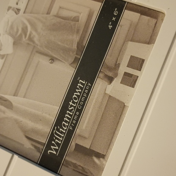 WILLIAMSTOWN Photo Frame/Box NWOT - Picture 2 of 12